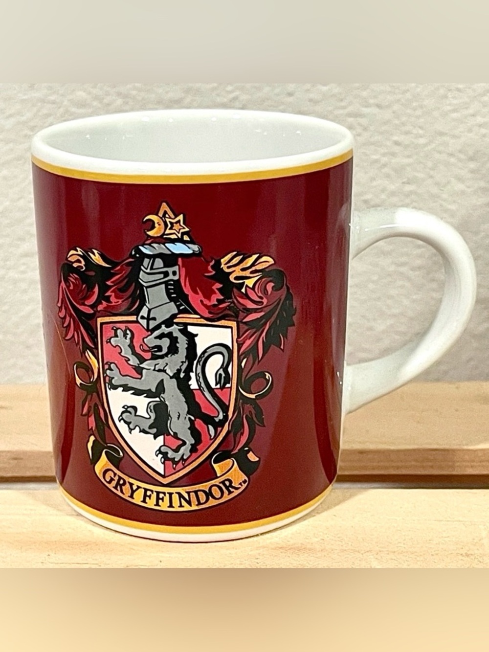 NWOT Harry Potter World Gryffindor Maroon and Gold Miniature Coffee Mug